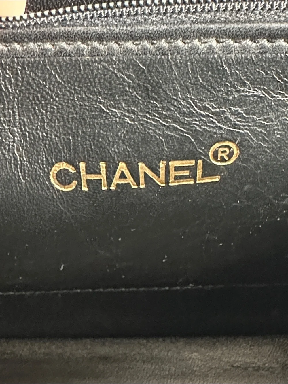 💯Authentic CHANEL Black Lambskin Shoulder Bag with Gold Chain Strap🍀